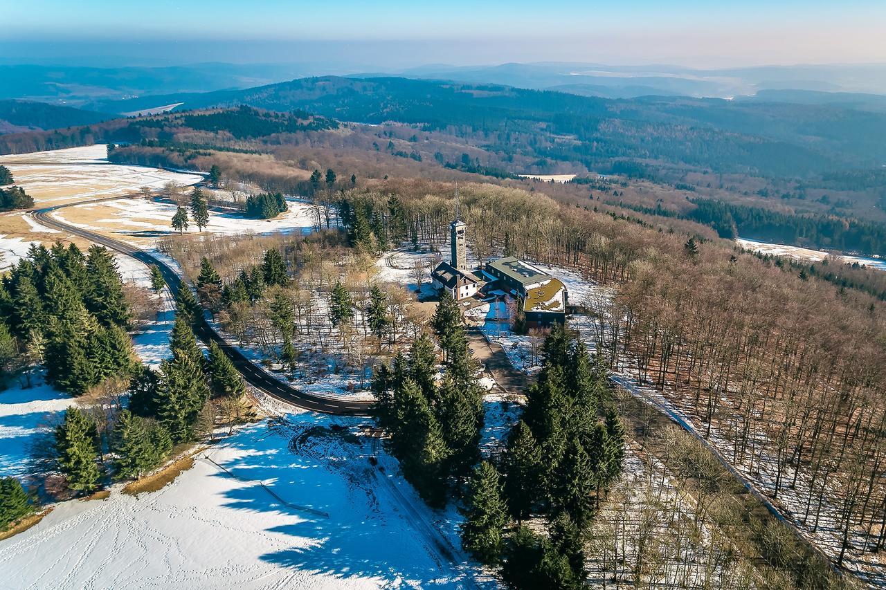 Berggasthof Eisenberg เคียร์ชไฮม์ ภายนอก รูปภาพ